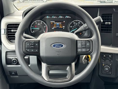New 2026 Ford F350 XL w/ XL Chrome Package AWD/4WD image 15