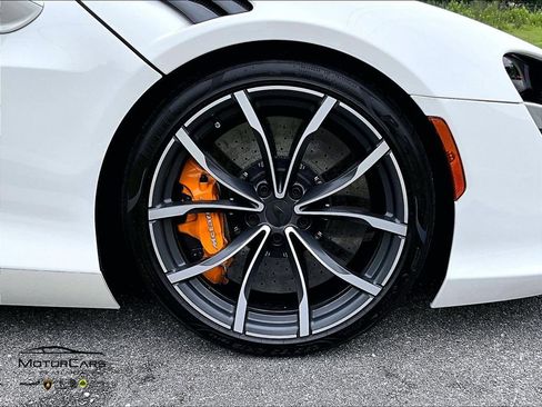 Used 2025 McLaren Artura Spider RWD image 27