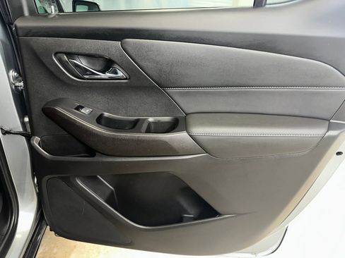 Certified 2023 Chevrolet Traverse LT image 30