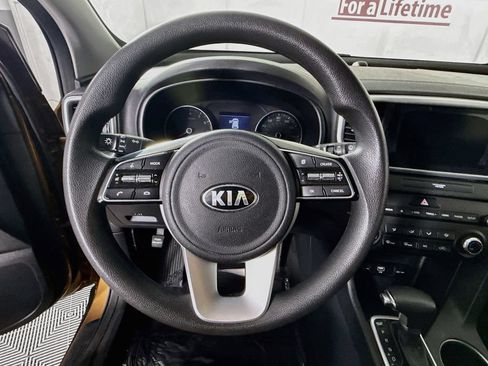 Used 2020 Kia Sportage LX FWD image 18