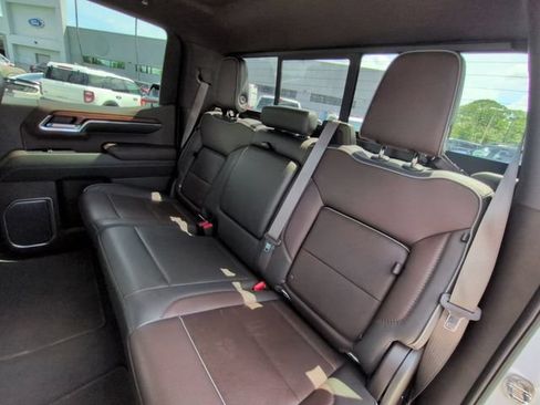 Used 2023 GMC Sierra 1500 Denali w/ Denali Reserve Package AWD/4WD image 14