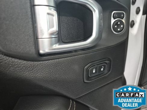 Used 2023 Jeep Gladiator Overland w/ Popular Equipment Package AWD/4WD image 27