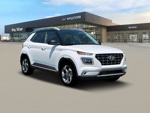 New 2025 Hyundai Venue Limited image 11