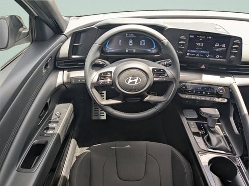 New 2026 Hyundai Elantra SEL Sport Premium FWD image 17