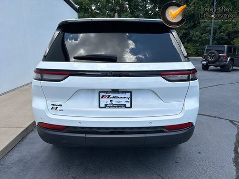 Certified 2023 Jeep Grand Cherokee Altitude AWD/4WD image 12