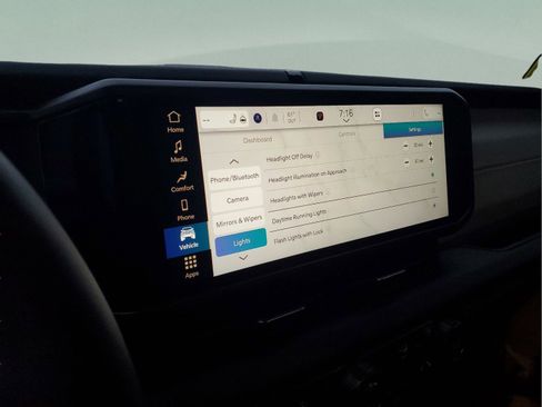 Used 2024 Jeep Wrangler Sahara image 20