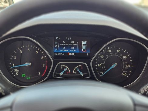 Used 2016 Ford Focus SE w/ SE Sport Package image 31