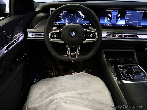 Used 2026 BMW 760i xDrive w/ Executive Package image 15