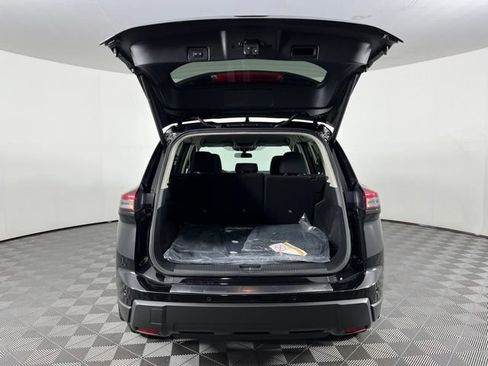 Certified 2026 Nissan Rogue SV FWD image 46