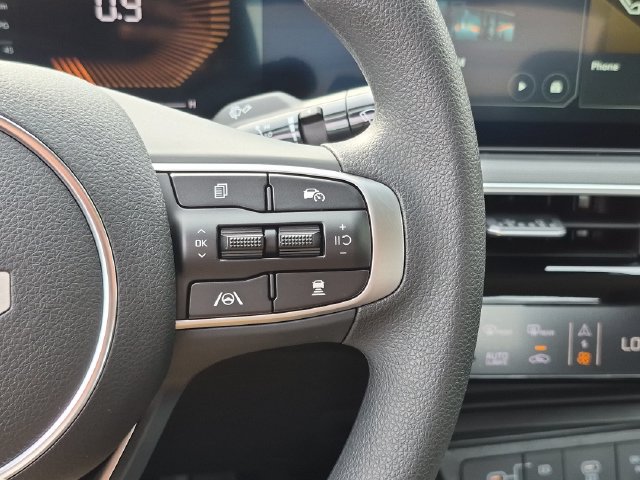 New 2027 Kia K5 LXS FWD image 15