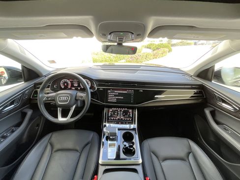 Used 2023 Audi Q8 Prestige image 12