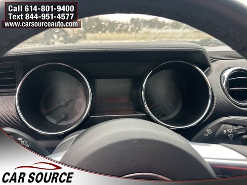 Used 2017 Ford Mustang V6 image 14