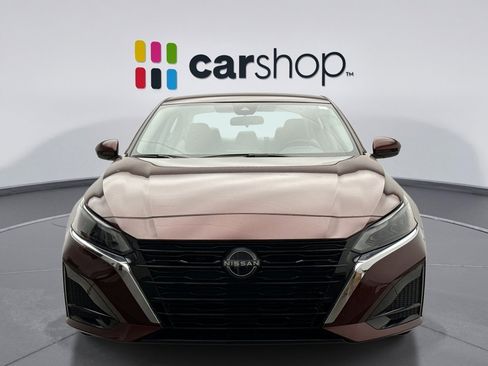 Used 2023 Nissan Altima 2.5 SV FWD image 8