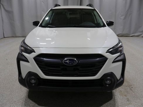 Used 2023 Subaru Outback Premium AWD/4WD image 6