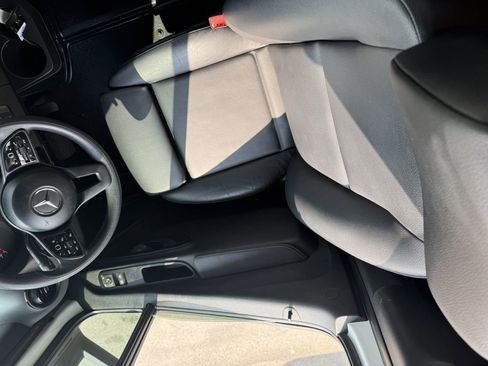 Used 2019 Mercedes-Benz Sprinter 170 image 44