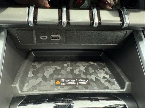 New 2025 Chevrolet Colorado LT w/ LT Convenience Package image 13