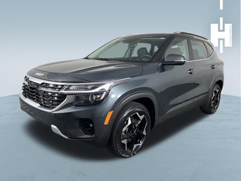 Used 2024 Kia Seltos EX AWD/4WD image 4