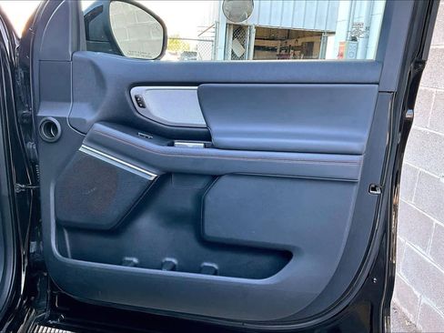 Certified 2025 Ford Expedition Active image 23