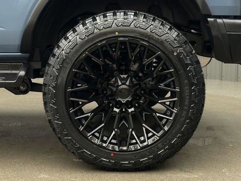 Used 2025 Ford Bronco Heritage Edition image 12