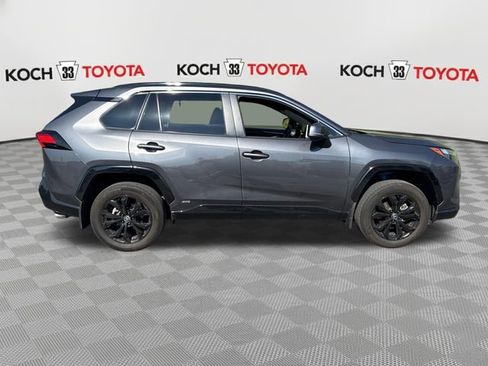 Used 2024 Toyota RAV4 SE w/ Convenience Package AWD/4WD image 9