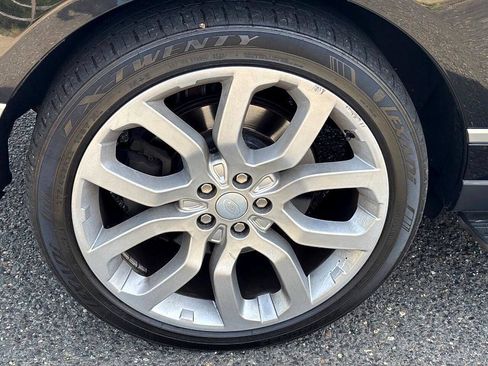 Used 2016 Land Rover Range Rover Supercharged image 11