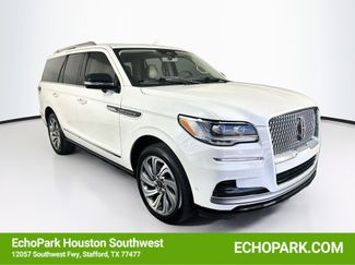 Used 2023 Lincoln Navigator Reserve AWD/4WD video 1