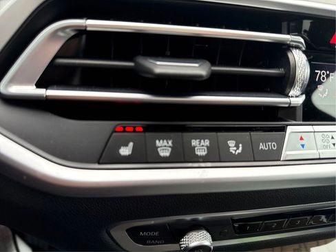 Used 2022 BMW X5 xDrive40i w/ Premium Package image 39