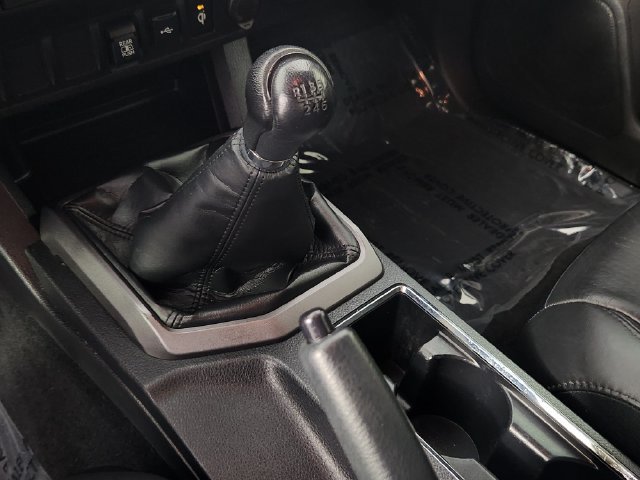 Used 2022 Toyota Tacoma TRD Off-Road w/ TRD Premium Off Road Package AWD/4WD image 27