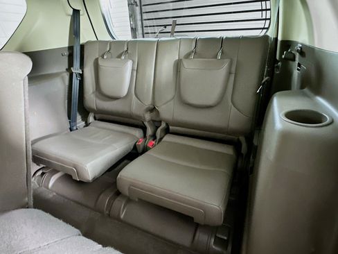 Used 2018 Lexus GX 460 Premium w/ Premium Package image 28