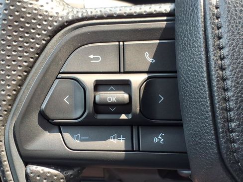 Used 2024 Toyota Tacoma SR AWD/4WD image 24
