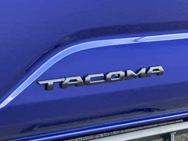 Used 2024 Toyota Tacoma TRD Off-Road AWD/4WD image 27