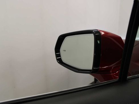 Certified 2022 Cadillac XT5 Premium Luxury image 11