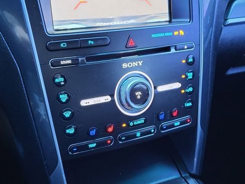 Used 2016 Ford Explorer Sport w/ Equipment Group 401A image 17