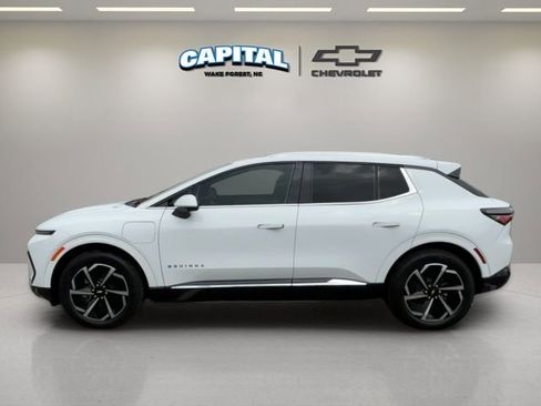 Certified 2025 Chevrolet Equinox EV LT w/ Convenience Package image 2