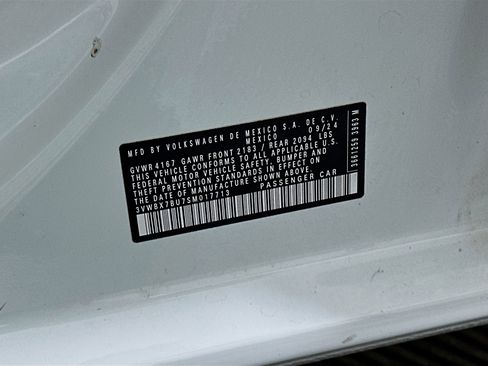 Used 2025 Volkswagen Jetta Sport image 12