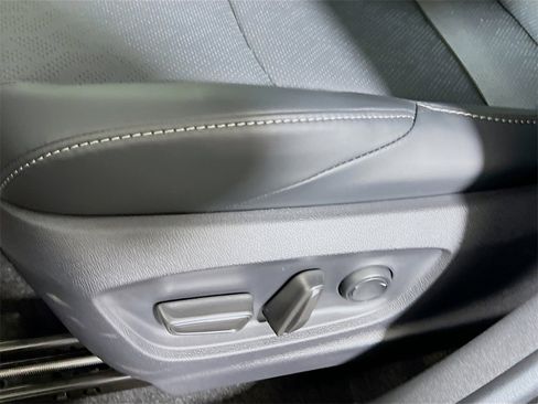 New 2026 Subaru Solterra Limited image 16