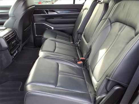 Used 2022 Jeep Wagoneer Series I image 9