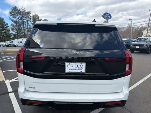 Used 2025 Ford Expedition Tremor AWD/4WD image 6