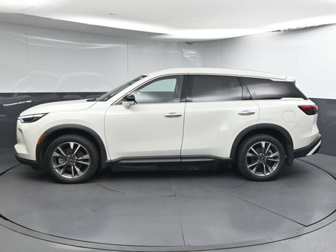 Used 2023 INFINITI QX60 Luxe w/ Performance Audio Package FWD image 4
