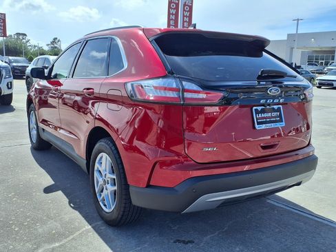 Used 2024 Ford Edge SEL w/ Convenience Package image 2