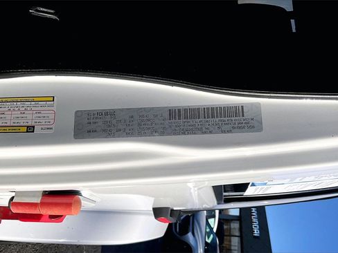 Used 2016 Jeep Wrangler Unlimited Sahara image 35