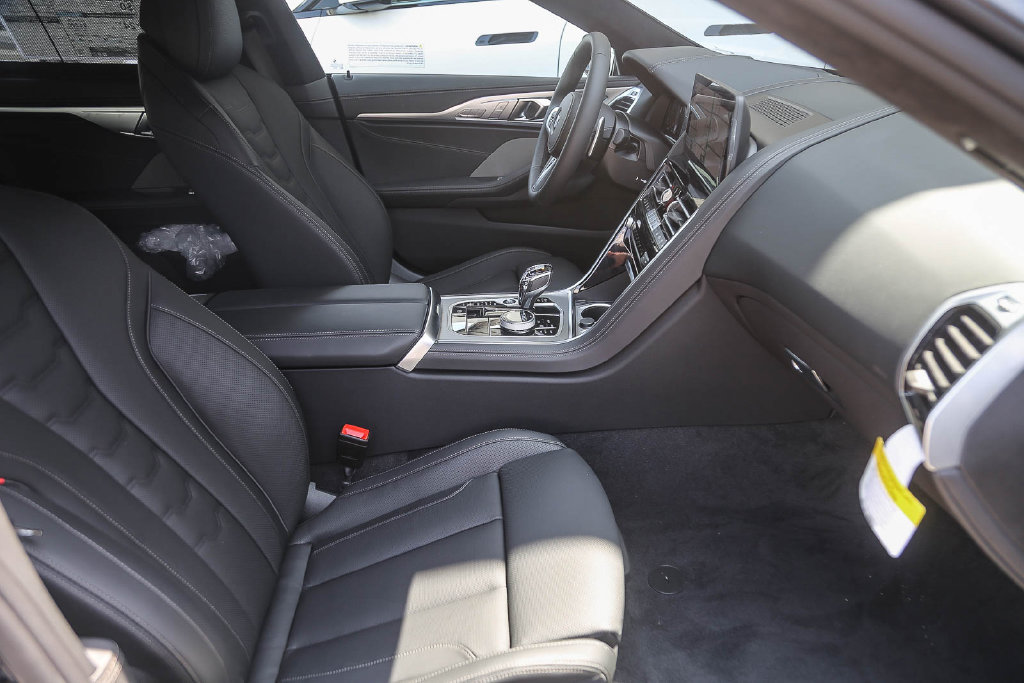 Used 2026 BMW 840i w/ M Sport Professional Package RWD image 13
