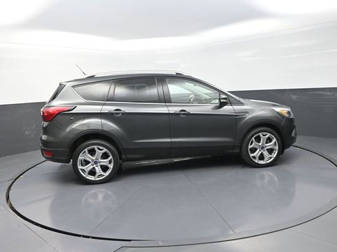 Used 2019 Ford Escape Titanium AWD/4WD image 12