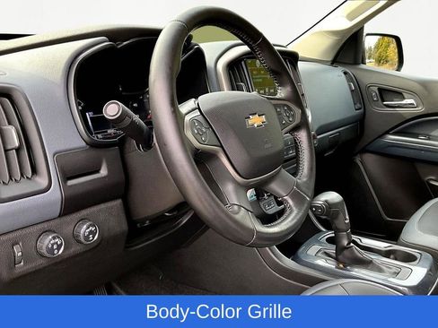 Used 2017 Chevrolet Colorado Z71 w/ Z71 Midnight Edition image 17