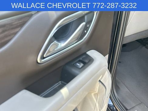 Used 2023 Chevrolet Tahoe LT w/ LT Signature Plus Package AWD/4WD image 14