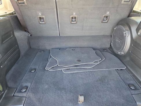 Used 2021 Jeep Wrangler Unlimited Sahara image 36