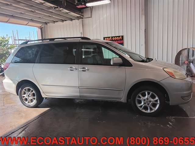 Used 2004 Toyota Sienna XLE w/ XLE Pkg 17 AWD/4WD image 2