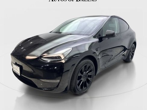 Used 2023 Tesla Model Y Long Range AWD/4WD image 2
