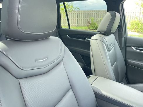 Certified 2025 Cadillac XT6 Premium Luxury image 45