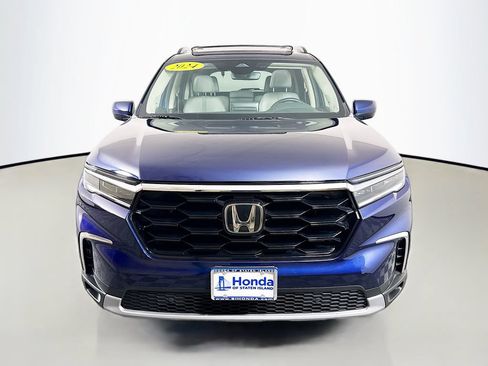 Used 2024 Honda Pilot Touring image 2